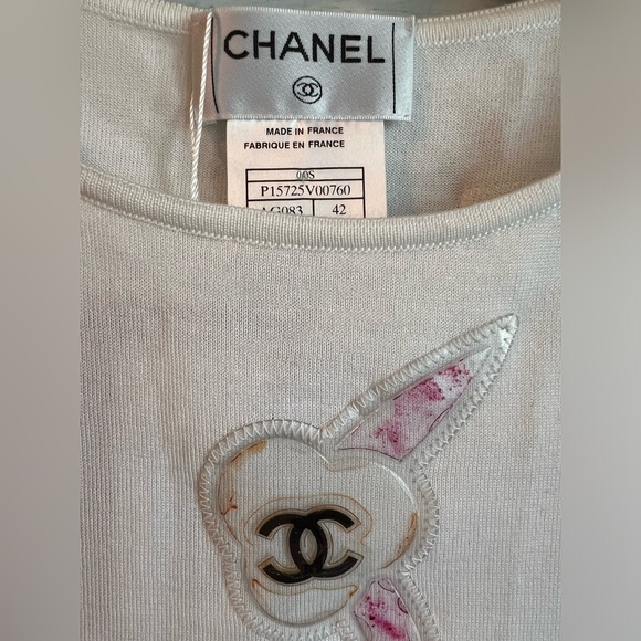 CHANEL Multicolor Camelia Flower Top  White Cotton Shirt 42 6 8 Small Medium EUC - Picture 15 of 16